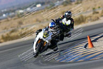 media/Jan-09-2022-SoCal Trackdays (Sun) [[2b1fec8404]]/Turn 11 (935am)/